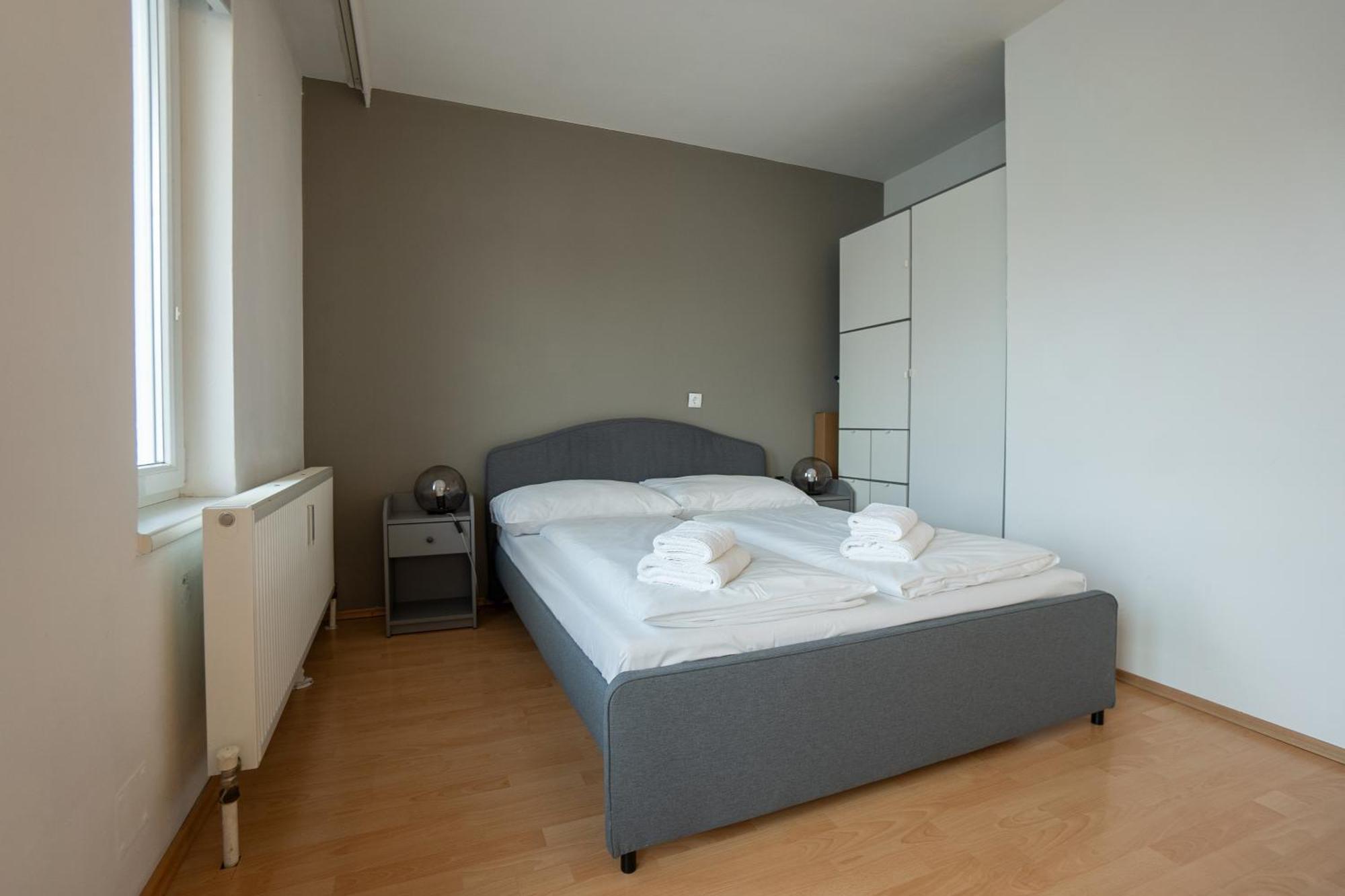 With A Private Terrace Located Right Near Belvedere Castle, 15 Minutes Away From Stephansdom * Viena