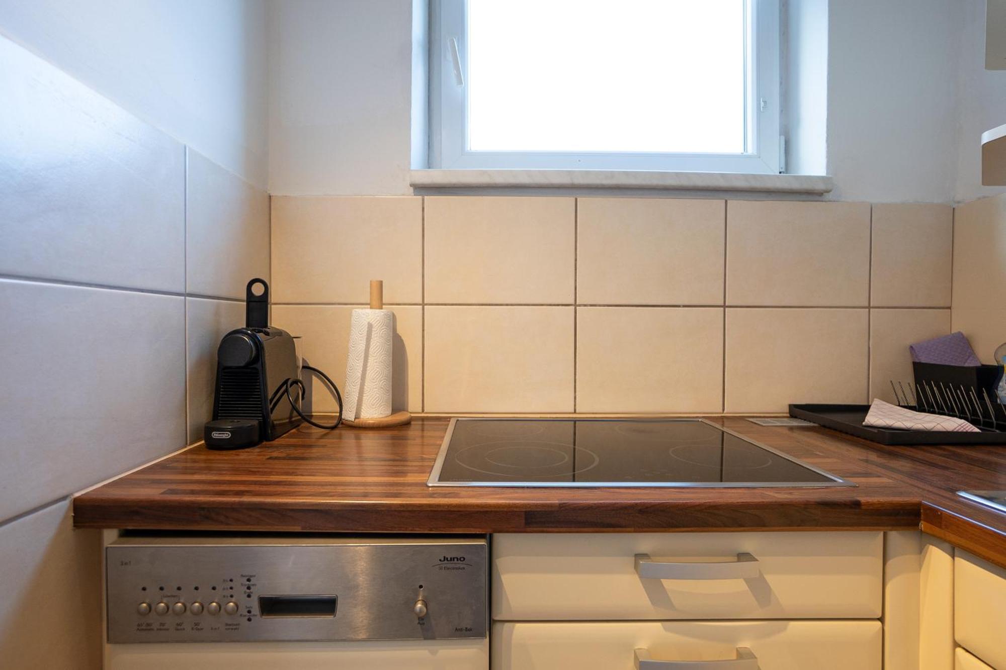 With A Private Terrace Located Right Near Belvedere Castle, 15 Minutes Away From Stephansdom * Wiedeń